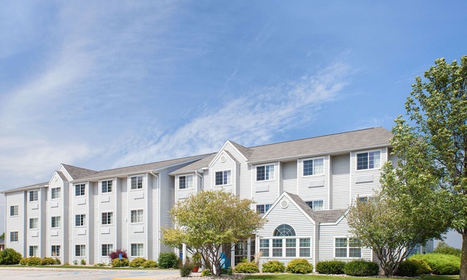 Clear Lake Hotel | Microtel Inn and Suites Clear Lake