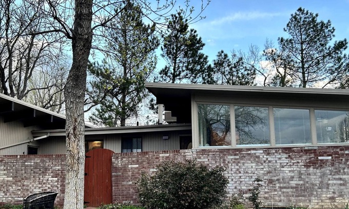 Highland Park House | Mid Century gem, under the flatirons. in South Boulder
