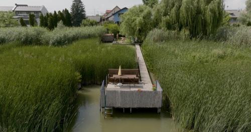 Szigetszentmiklos Apartment | Miklós FKK Naturist