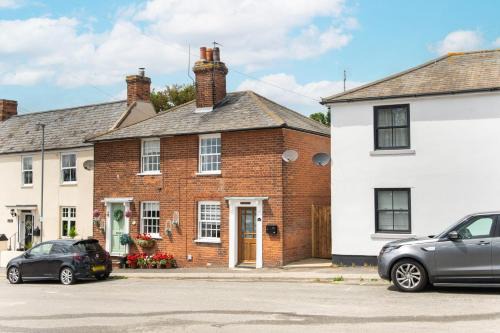 Clacton-on-Sea House | Mill Dam Lake House