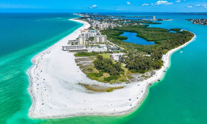 Siesta Key Village Condo | Minorga on the Gulf