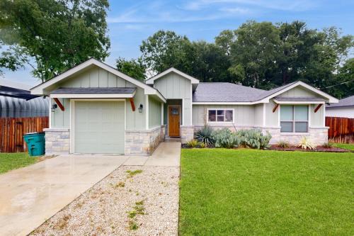 New Braunfels House | Mint Julep