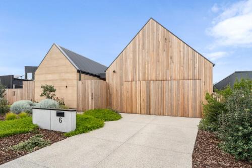 Point Lonsdale House | Mintaro