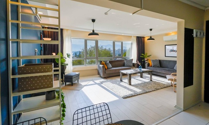 Kaleici Apartment | Missafir Chic Flat Near Hadrian s Gate