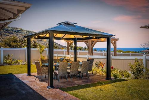 Makaha Valley House | #ML Ocean view, Golf, Gazebo and BBQ, we have all!