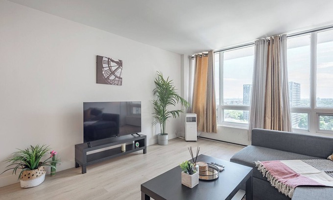 Shaughnessy Village Apartment | Modern 1BR | Steps to Atwater