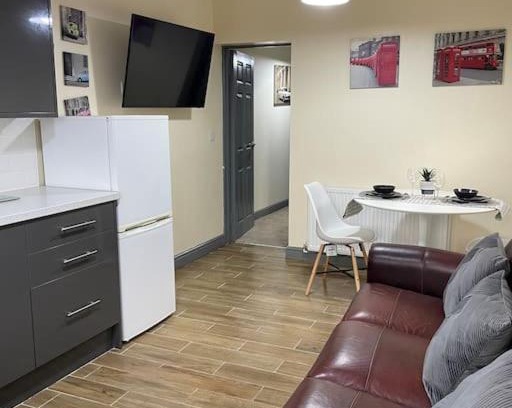 Derby Apartment | Modern 2 bedroom Apartment In Derby City Centre