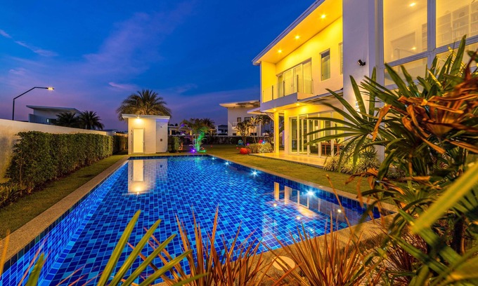 Hua Hin Villa | Modern 3 bedroom Pool Villa PG19