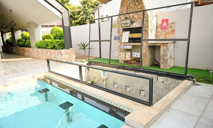 Victoria Falls House | Modern 4-bedroom house in enchanting Victoria Falls with AC, Pool & WiFi