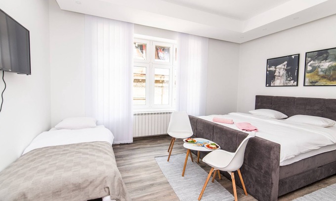Old Town Apartment | Modern and Bright Studio! Heart of the City Center