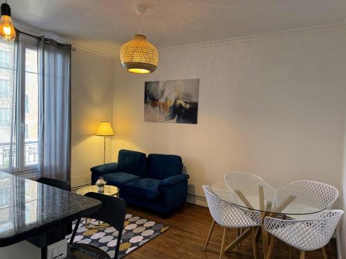 Juvisy-sur-Orge Apartment | Modern and comfortable in Juvisy, Near Train, Orly Airport, Paris
