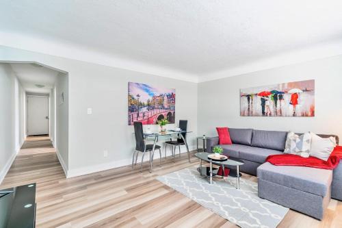 Hamilton Apartment | Modern Apt in Corktown Hamilton