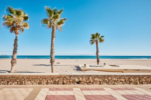 Coveta Fuma Apartment | Modern beachfront apartment - By Welcomely