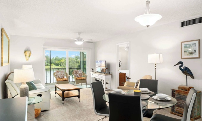 Oldsmar Condo | Modern Condo on the lake! Oldsmar, FL