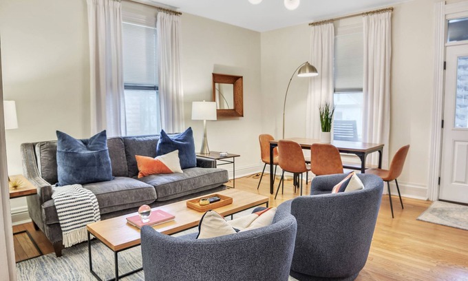 Bloomington Cottage | Modern Cottage Walkable to IU Campus & Kirkwood. Family Friendly!