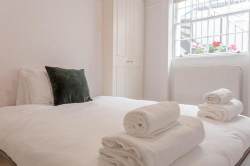 Camden Town Apartment | Modern Garden Apartment Camden
