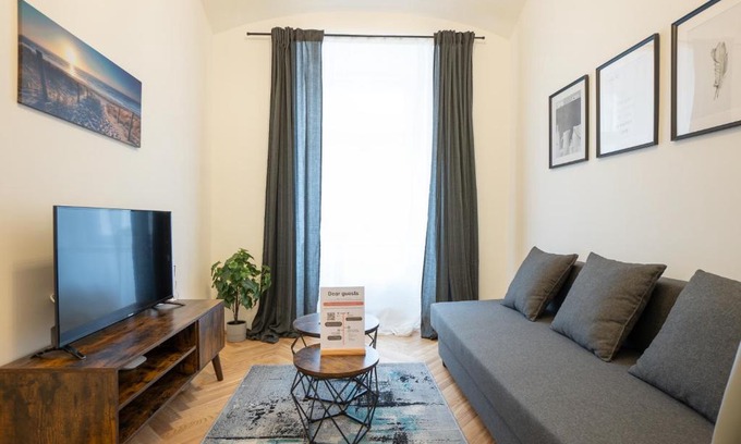 Leopoldstadt Apartment | Modern hotel-styled apartment in the second district of Vienna.