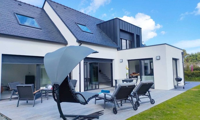 Benodet Villa | Modern house 3 minutes walk from the beach