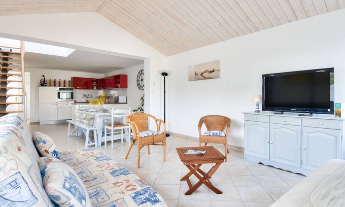 La Gueriniere Ski Chalet | Modern house 80m from the beach - for 6