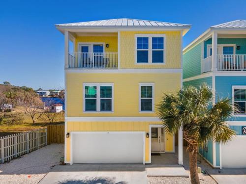 Riviera Beach House | Modern House with pool access near the beach!
