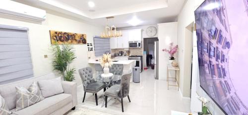 Ocho Rios Villa | Modern Island Escape -Pool-Gym & Patio