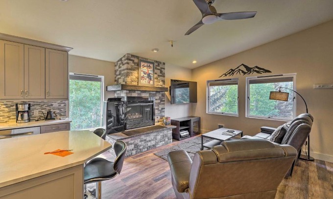 Ketchum Apartment | Modern Ketchum Condo Walk to Dtwn and Ski Lift