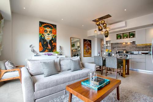 Emiliano Zapata House | Modern Mexican Condo with View, POOLS and GYM