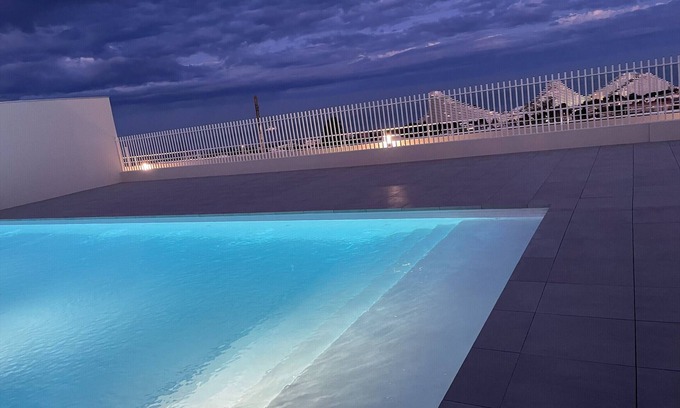 Bastide Giraud Apartment | Modern studio - terrace - pool