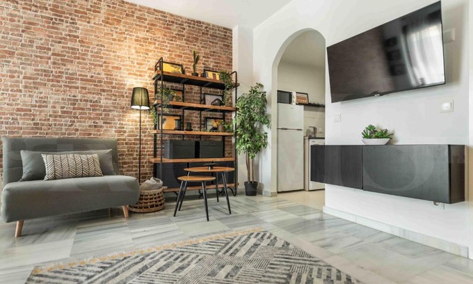 El Molinillo Apartment | Modern Studio with Private Rooftop Terrace by REMS