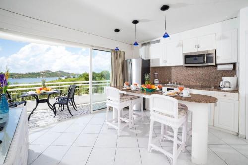 Maho Apartment | Modern studio with swimming pool in Lowlands - 68 m²