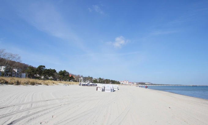 Prora Apartment | Modern vacation apartment close to the beach with terrace - Ostsee Resort Prora FeWo 05