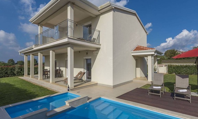 Dracevac House | Modern Villa Anita with Pool near Porec