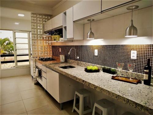 Ipiranga Apartment | Moderno e confortável apto Prainha Caraguatatuba