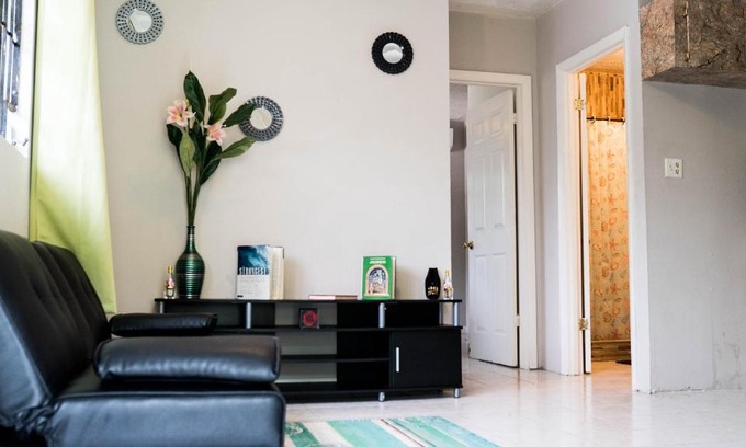 Nassau Apartment | Mollys Hideaway Self Check In