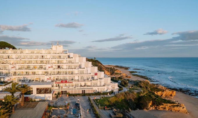 Oura Apartment | Monicca Collection Suites and Residences