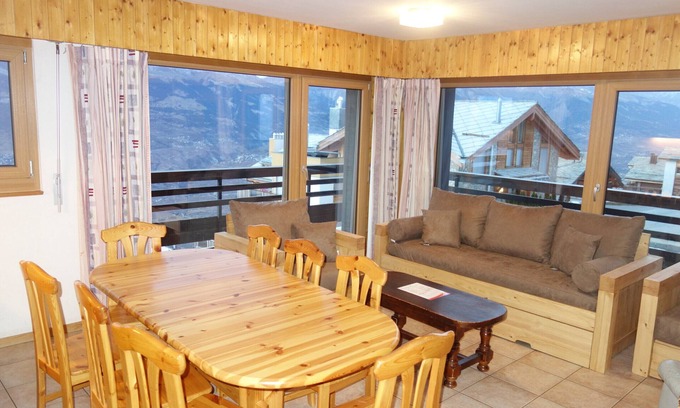Veysonnaz Apartment | Mont-Rouge E 010 - VIEW apartment 8 pers