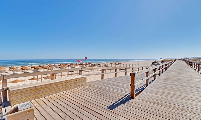 Vila Real Santo Antonio Apartment | Monte Gordo Beachview I by Homing