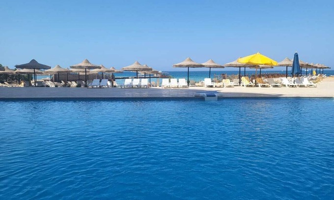 Corniche Road-Dahar Resort | moon beach resort