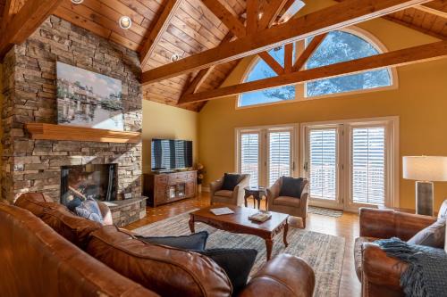 Sugar Grove House | Moonlight Manor