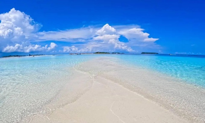 Guraidhoo House | Moonlit Haven