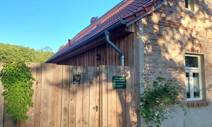 Oberhavel Apartment | Moosgrün accommodation-charming small apartment- vacation apartment Atelier