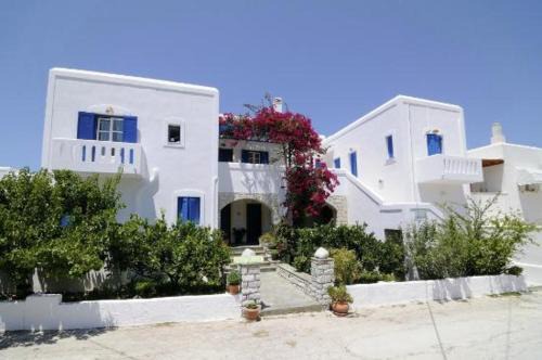 Paros Apartment | Moschoula Studios