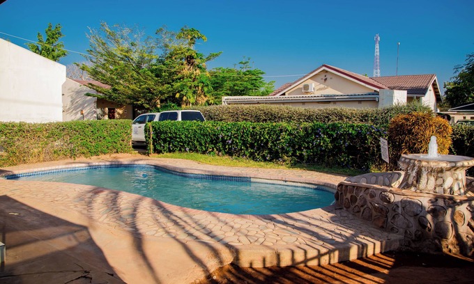 Livingstone Bed & Breakfast | Mosi-O-Tunya Executive Lodge