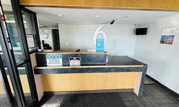 Cedar Rapids - Iowa City Hotel | Motel 6 Cedar Rapids, IA