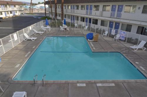 Indio Hotel | Motel 6-Indio, CA - Palm Springs
