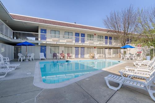 Maryland City Hotel | Motel 6-Laurel, DC - Washington Northeast