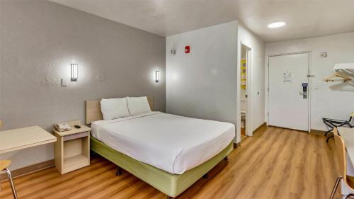 Ogden Hotel | Motel 6 Ogden, UT- Downtown