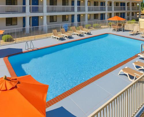Thousand Oaks Hotel | Motel 6-Thousand Oaks, CA