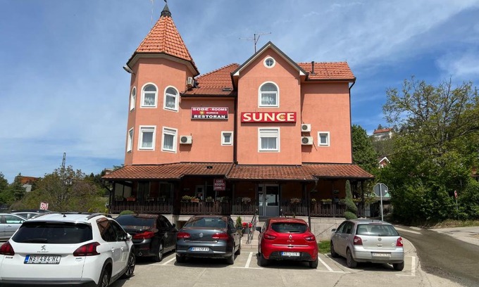 Petrovaradin Hotel | Motel restoran Sunce