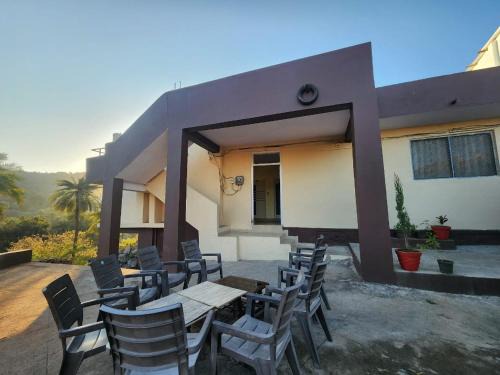 Mount Abu Hotel | Mount abu spring valley